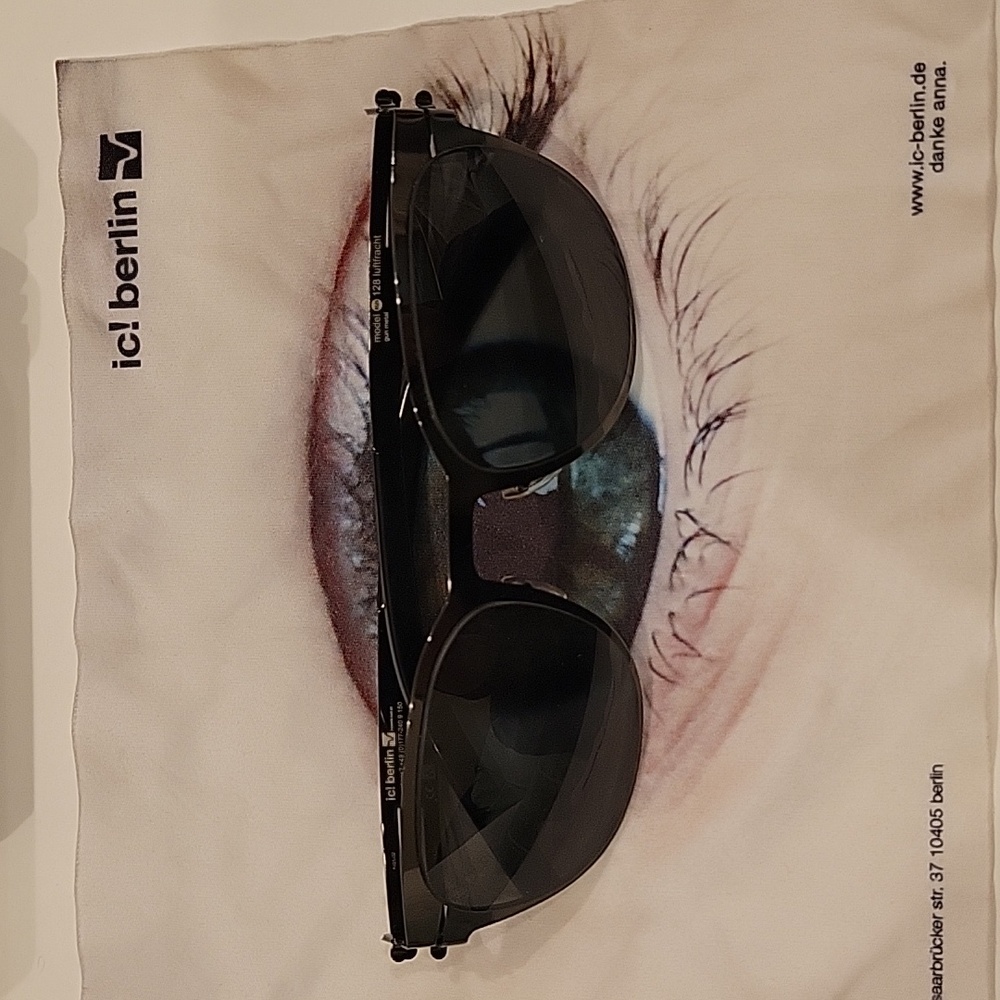 ic! Berlin model 128 luftfracht gun metal color